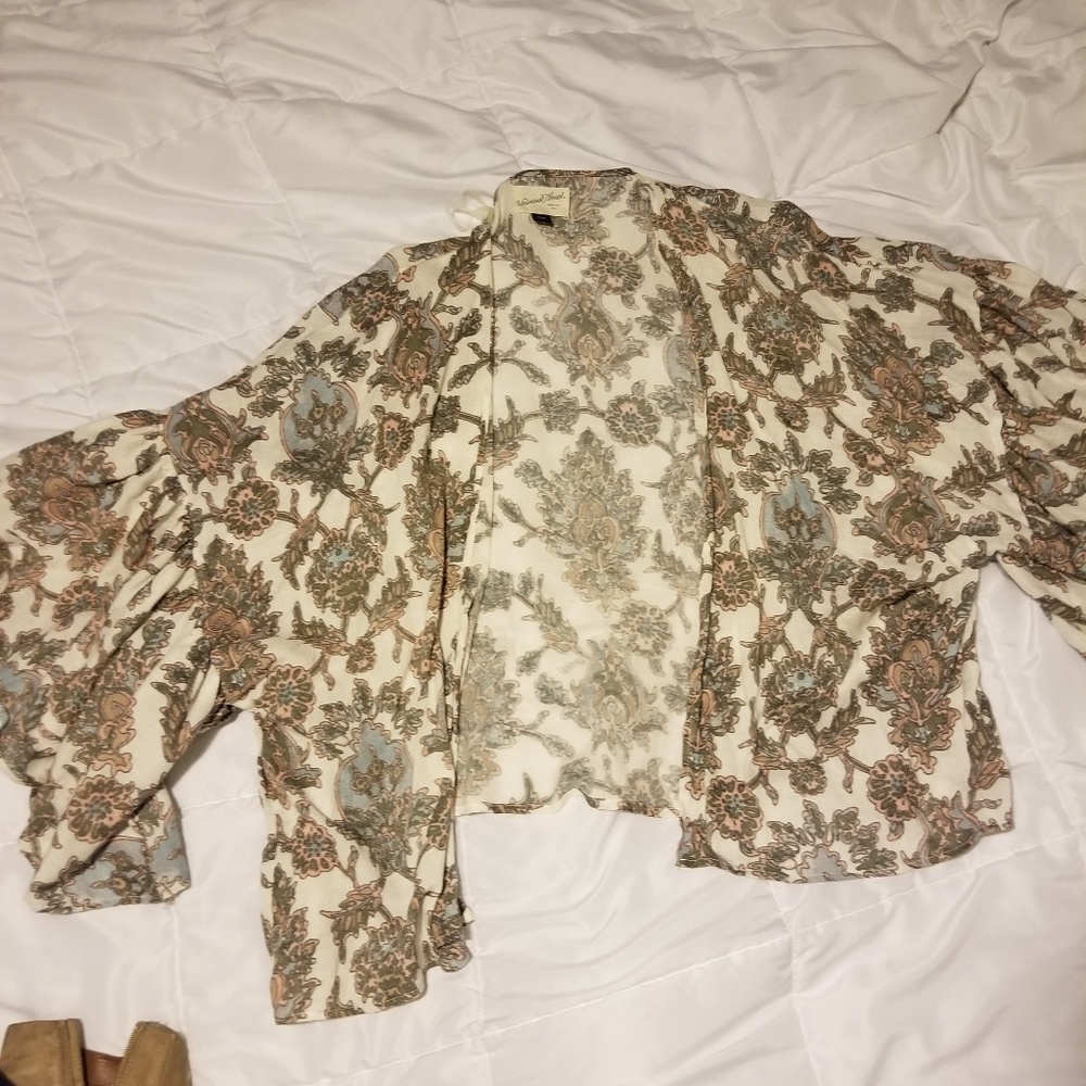 Universal Thread shawl - Picture 3 of 5